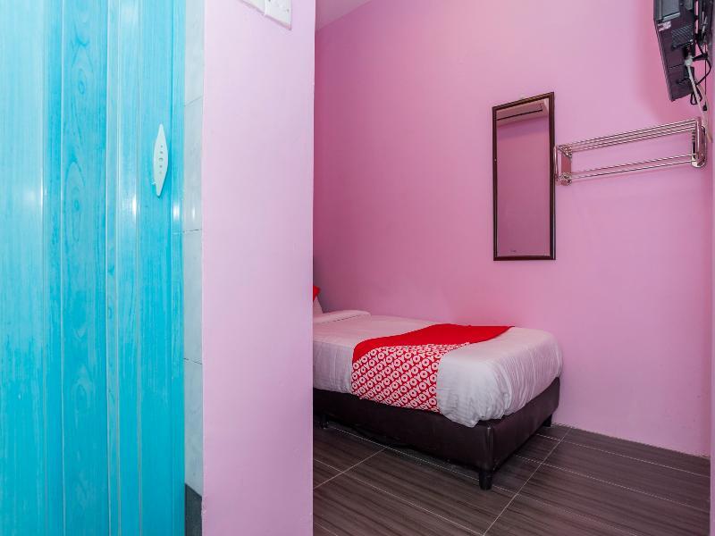 Oyo 1125 Ir Inn Hotel Skudai Zewnętrze zdjęcie